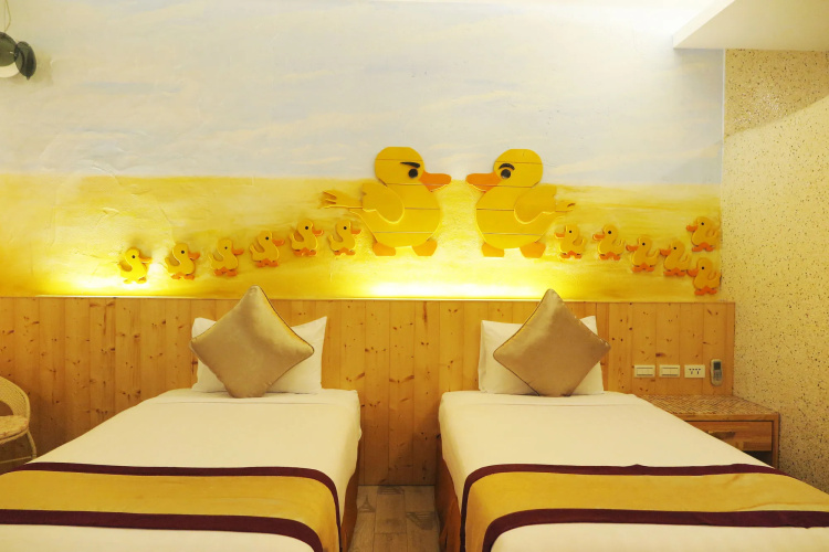Sin Sin Hotel III
