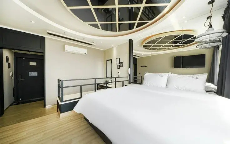 Busan Myeongji Oceanview JK Hotel