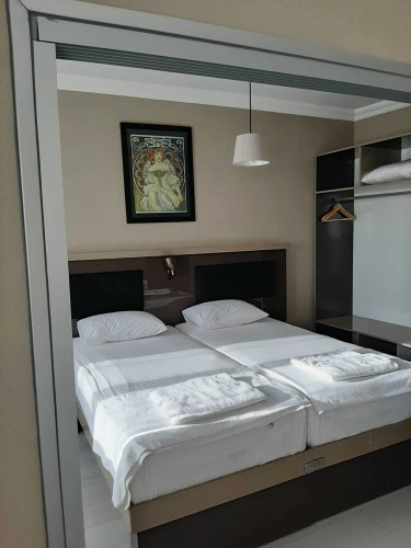 Maidos Hotel & Suites