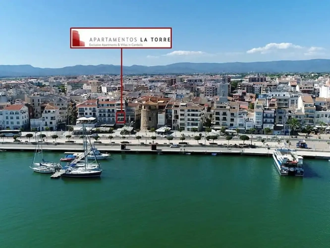 1 Bedroom Apartment with balcony and with city view