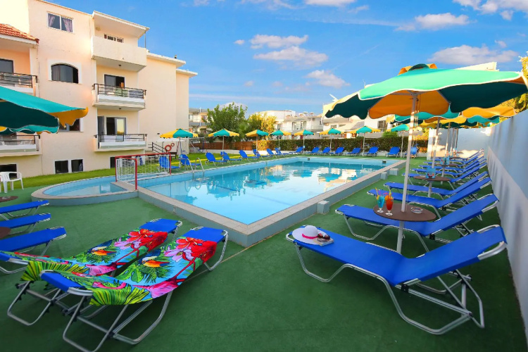 Anixis Hotel
