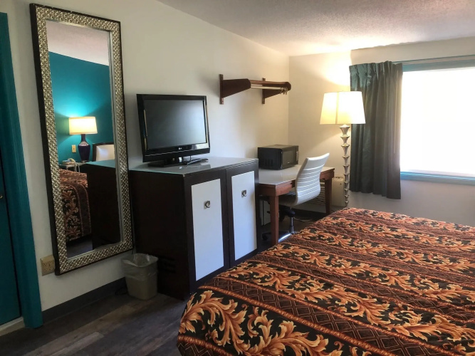 The Georgetown Inn