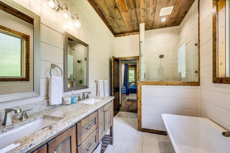 2 Bedrooms Cottage with balcony