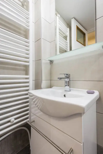 Three Bedrooms Apartment Under Acropolis