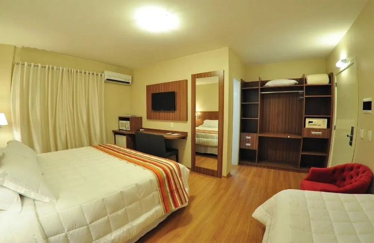 Deluxe Suite