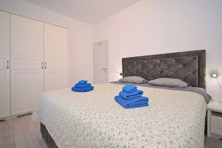 Ami Aparment Strožanac