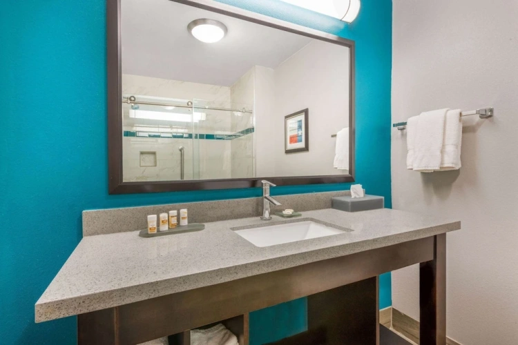 Quadruple Suite