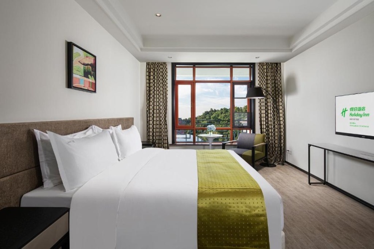 2 Bedrooms Suite
