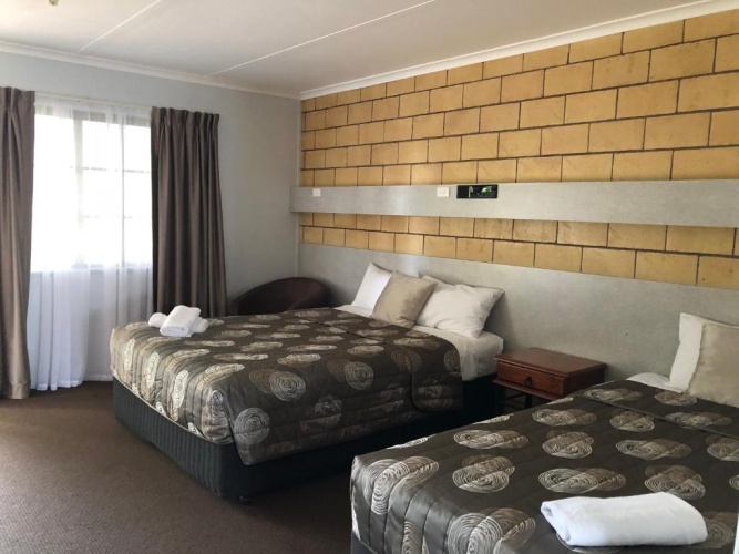 Standard Twin room