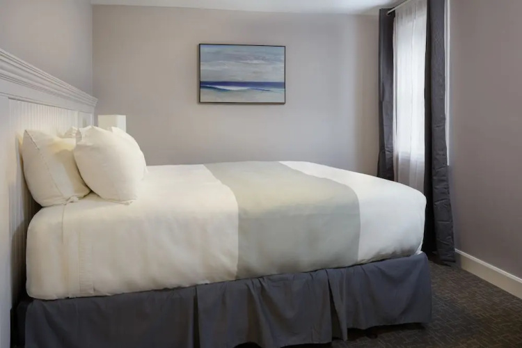 Picton Harbour Inn