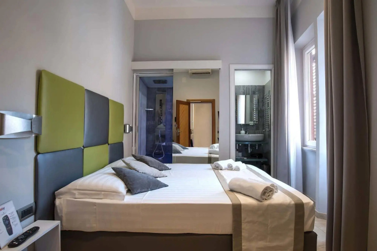 Pantheon Caesar Relais