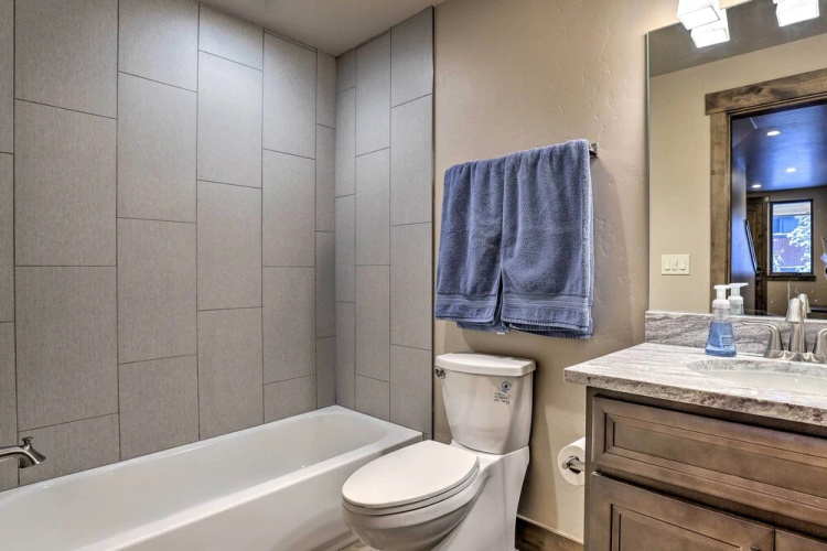 Relax Fireside: Silverthorne Home 11 Mi to Skiing!