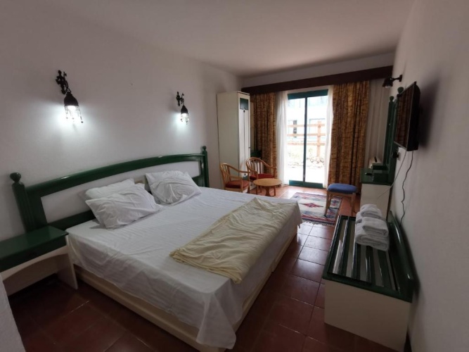 Standard Single room with pool view