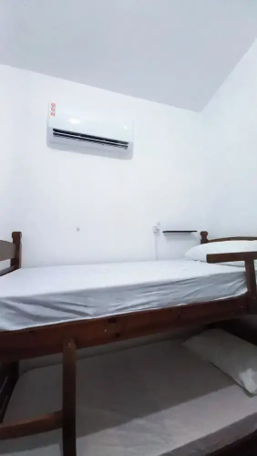 Yolo Hostel
