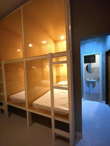 Fomo hostel palawan