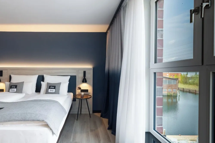 Standard Double room with canal view