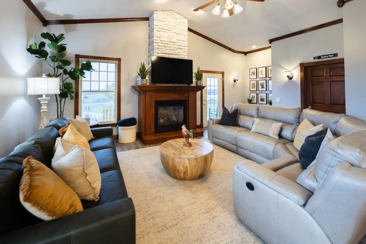 Hillside Villa Ohio
