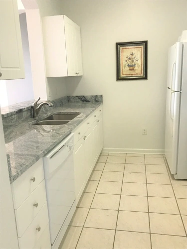 3 Bedrooms Apartment