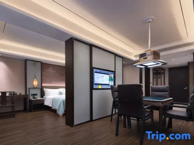 Double Suite