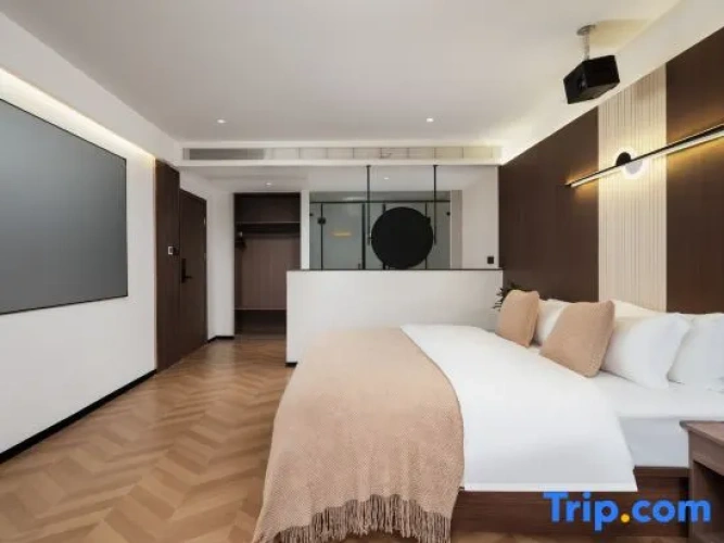 Standard Double room with river view