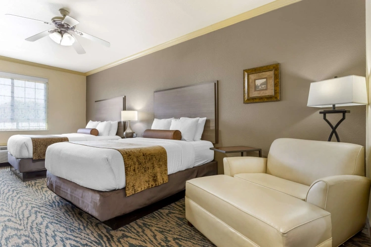 Quadruple Suite