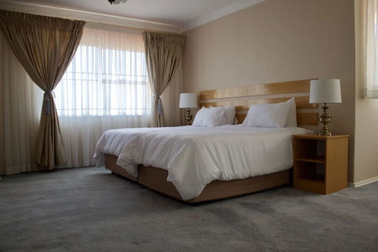 Pentagon Guesthouse