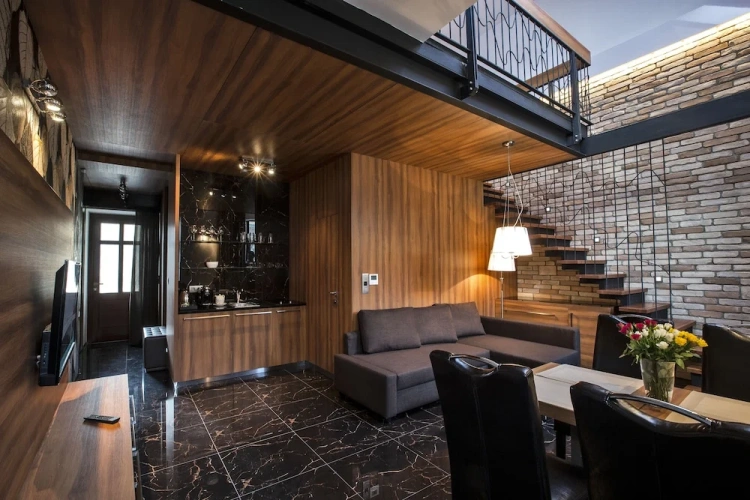Deluxe Double Suite with city view