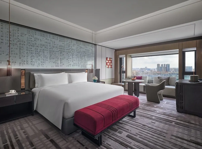 Classic Double room with city view