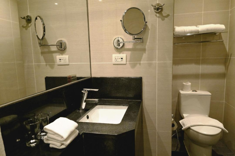 MCollection - Resort-style Comfort Near Mactan Airport