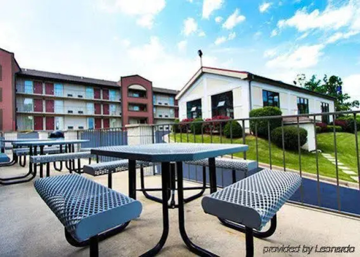 Comfort Inn West