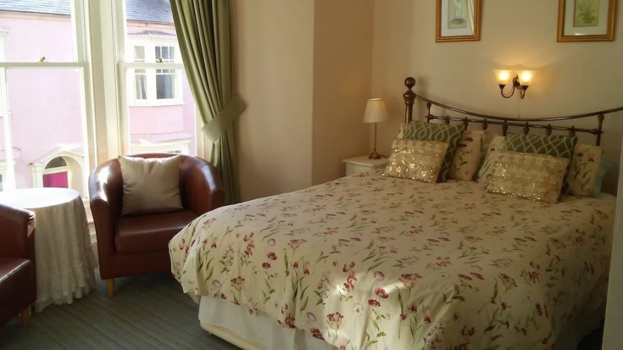 Myrtle House Hotel