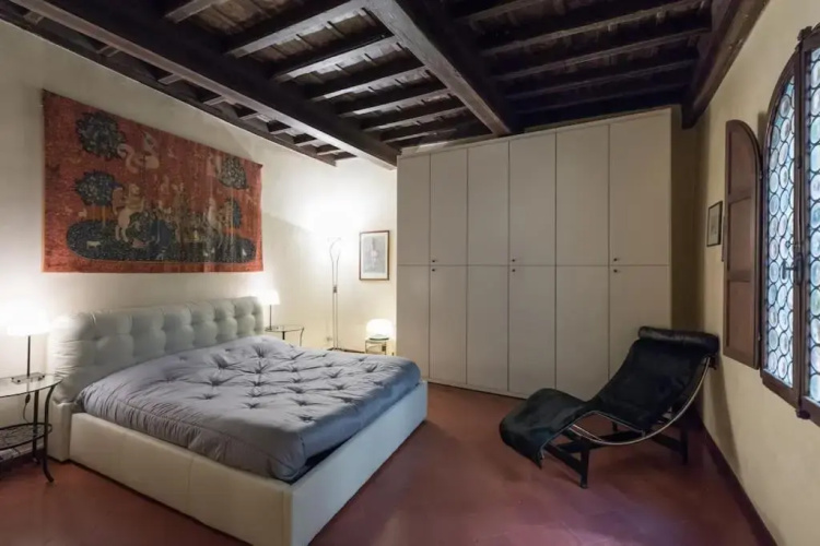Renaissance Apartment