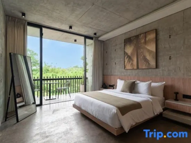 2 Bedrooms Villa