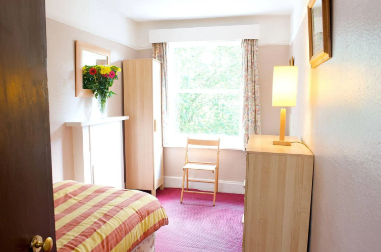 Curzon House Hotel - Hostel