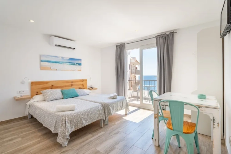 Superior Twin Studio with balcony and with partial sea view