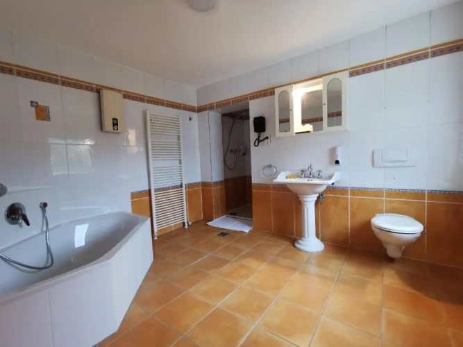 1 Bedroom Double Apartment with garden view