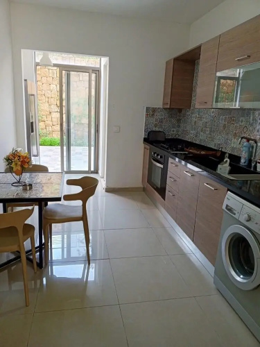 2 Bed Flat - Sleeps 6 - Pets - Pool - Smoking