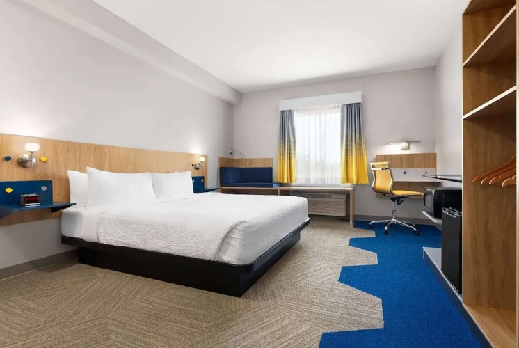 Microtel by Wyndham Lachute