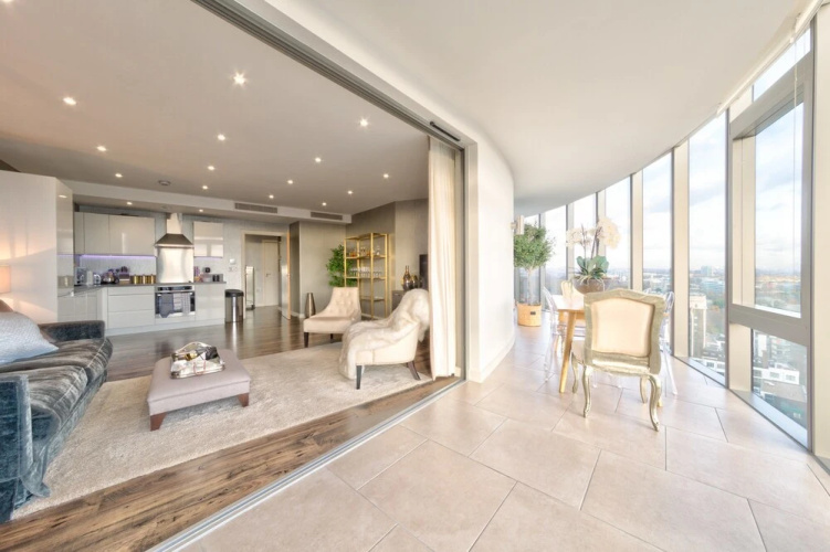 2Bed 2Bath Penthouse