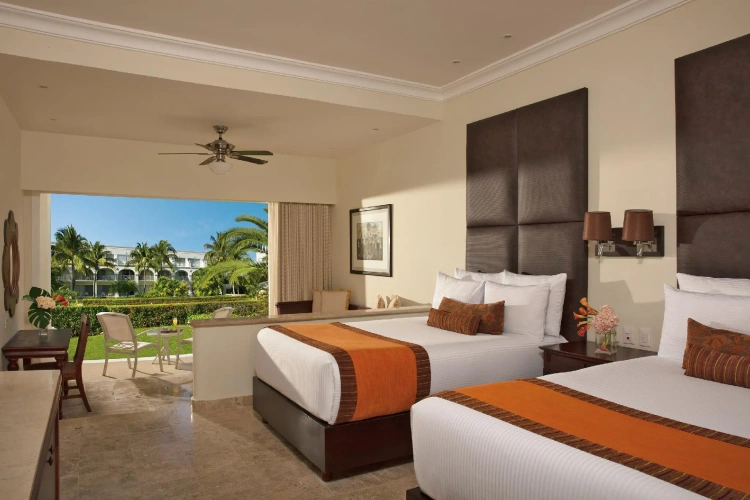 Double Junior Suite with garden view