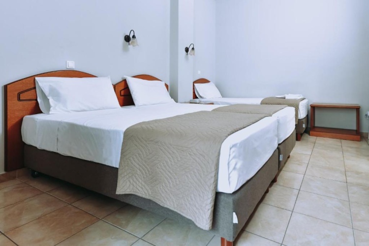 Triple room