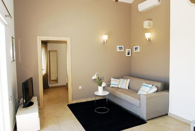 1 Bedroom Apartment with sea view