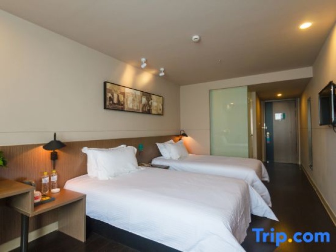 Business Twin room