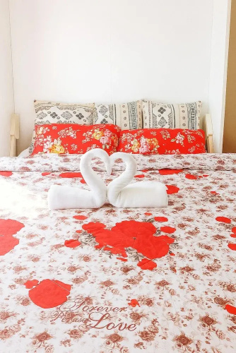 Cozy Persimmon Condo Cebu