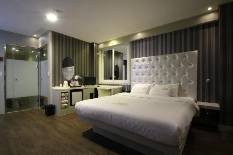 U & Songdo Hotel