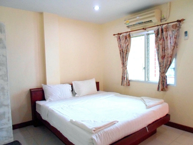 Standard Double room with city view