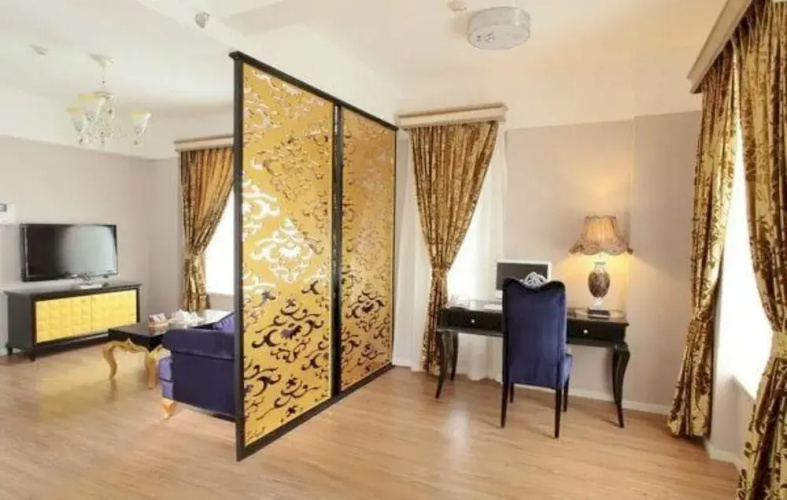 Chengdu House Hotel