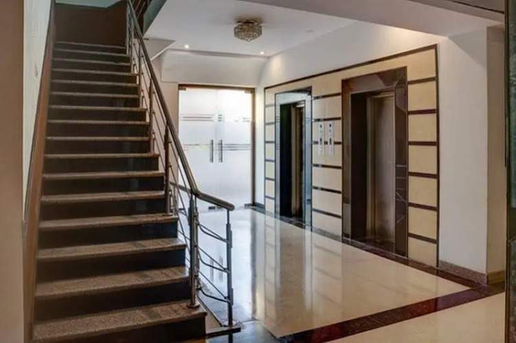 Treebo Corporate Suites Sector 62