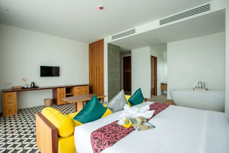 Deluxe Double room with balcony