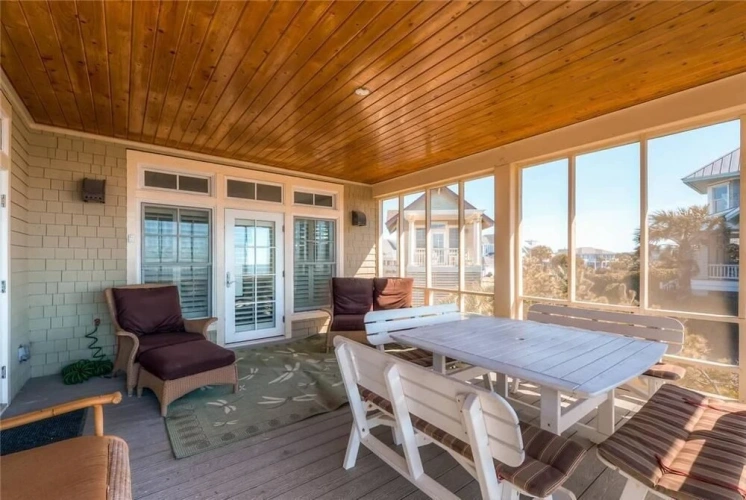 6 Bedrooms Family Cottage with sea view